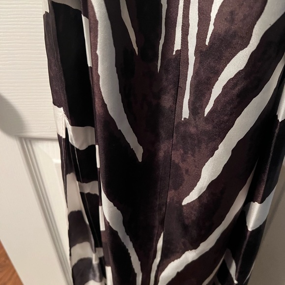 Chocolate Brown Animal Strip Print Silk Maxi Dress 👗 - Picture 6 of 8